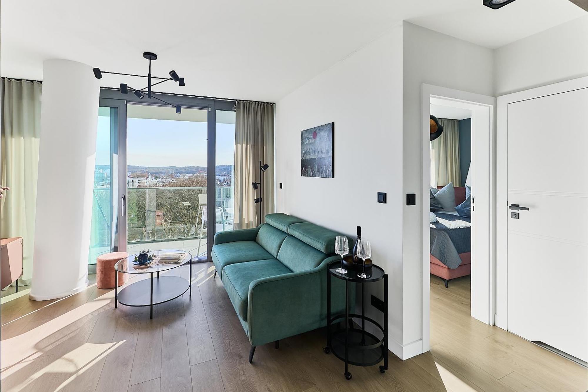 Crest View 777th - & Seaview Apartment *
